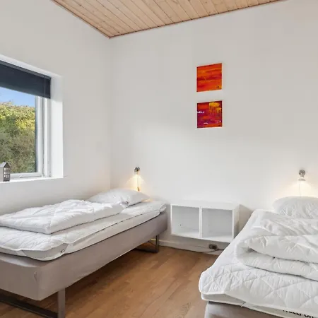 Laekkert Hus I Forste Raekke Med Klitudsigt Sj1001 *